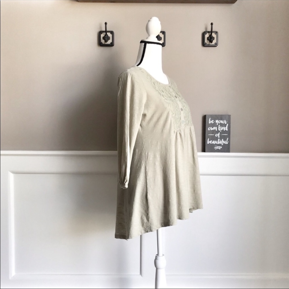🧵LOGO by Lori Goldstein | Chartreuse Top - Picture 3 of 6